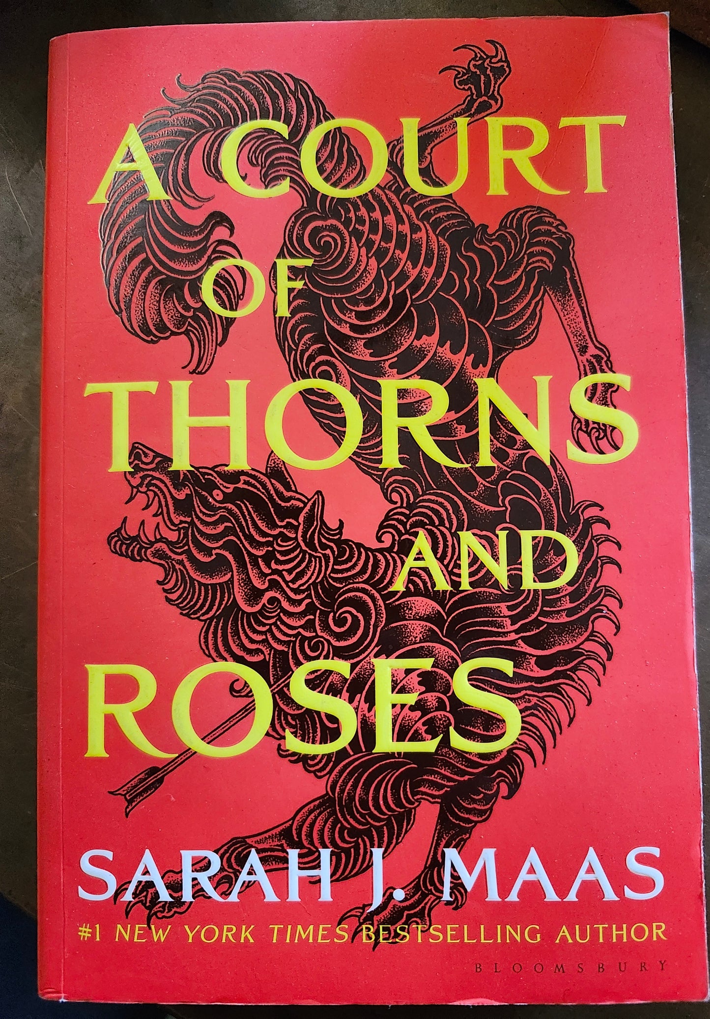 "A Court of Thorns and Roses" by Sarah J. Maas (A Court of Thorns and Roses, Book 1)