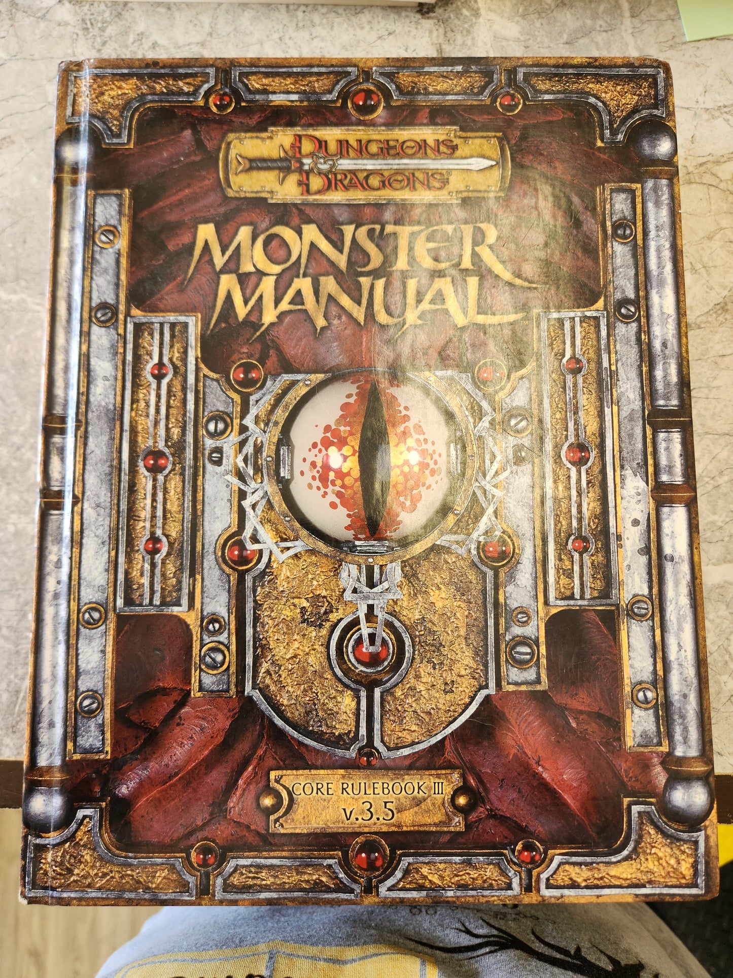 Monster Manual: Core Rulebook III v. 3.5 [Dungeons & Dragons d20 System]
