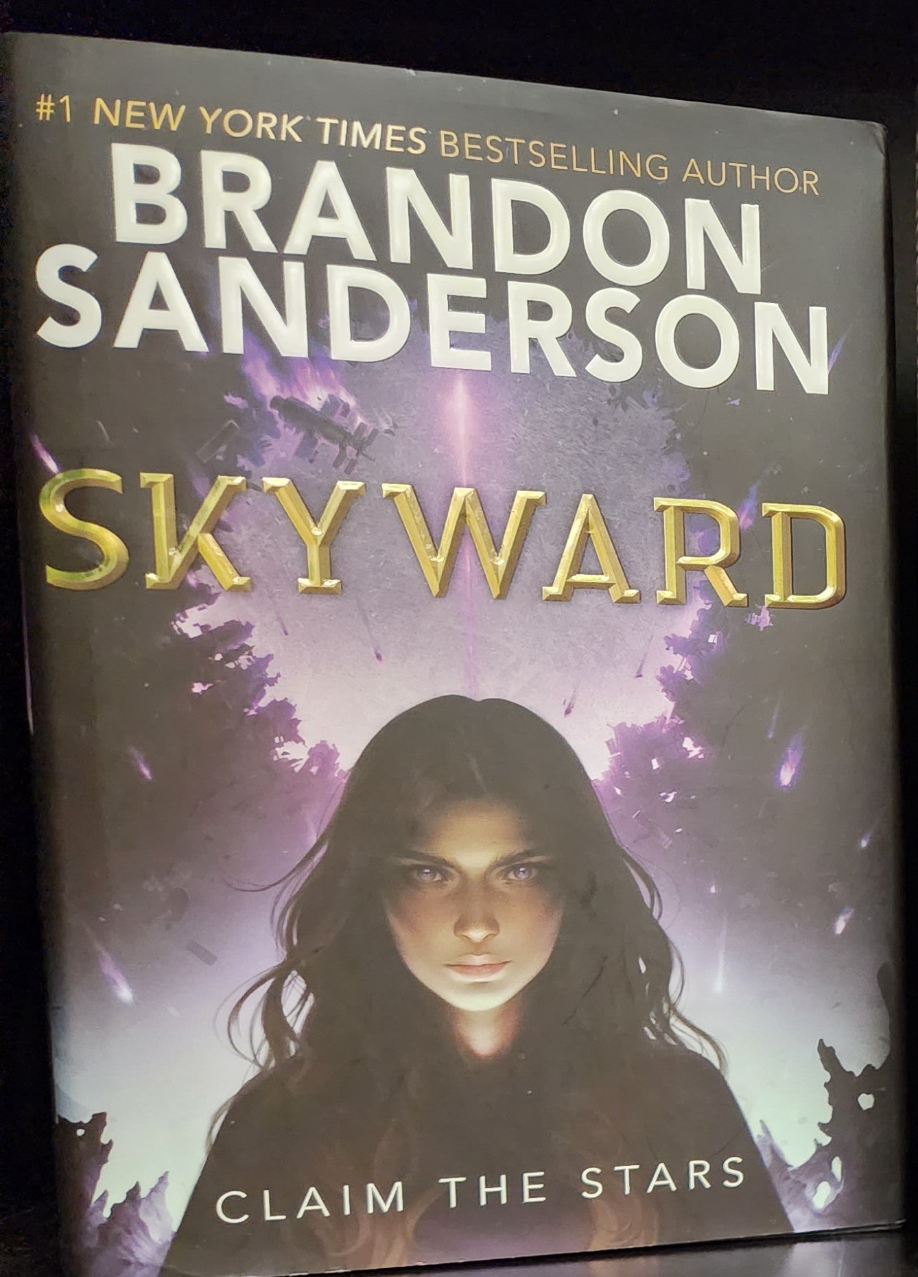 "Skyward" by Brandon Sanderson (very good condition)